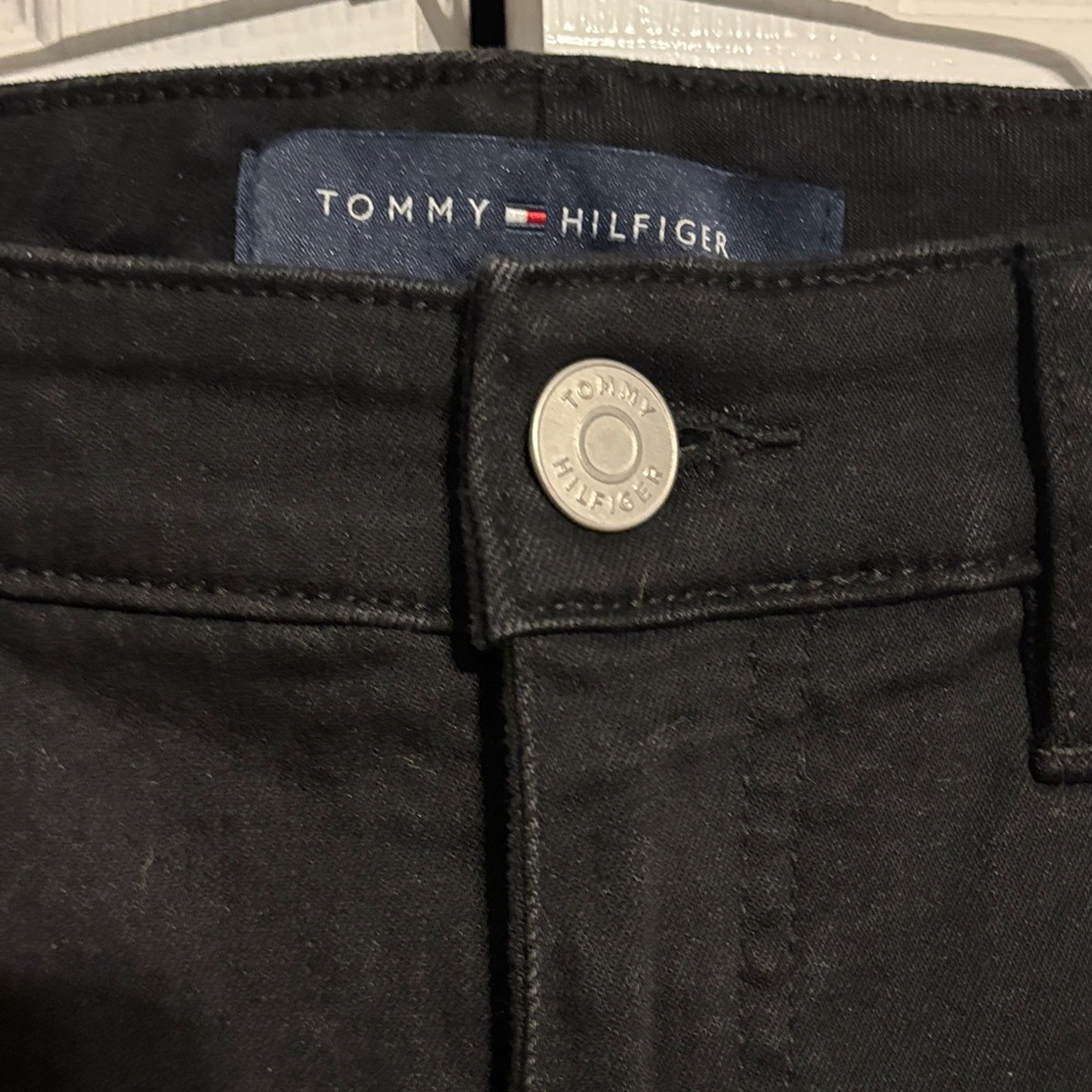 Tommy Hilfiger black straight cropped jeans size 2 - Picture 2 of 10